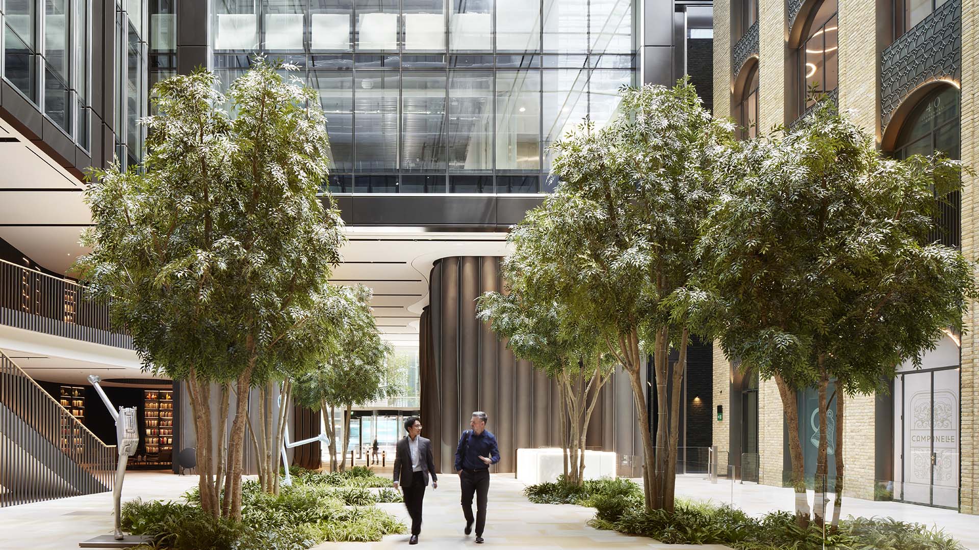 Si cammina nel verde anche nel centro di Londra; vetri Agc per 40 Leadenhall ©Jack Hobhouse