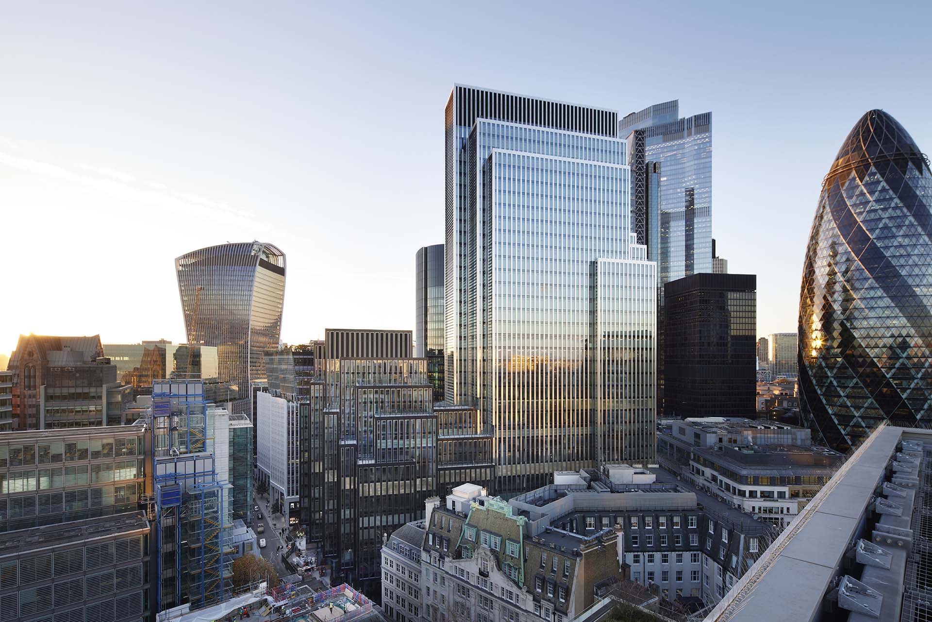 Londra si specchia nelle facciate Agc di 40 Leadenhall ©Jack Hobhouse