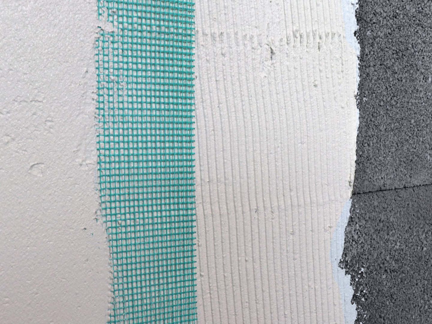 Esempio di posa e rasatura di tramezza con prodotti Laterlite Premix