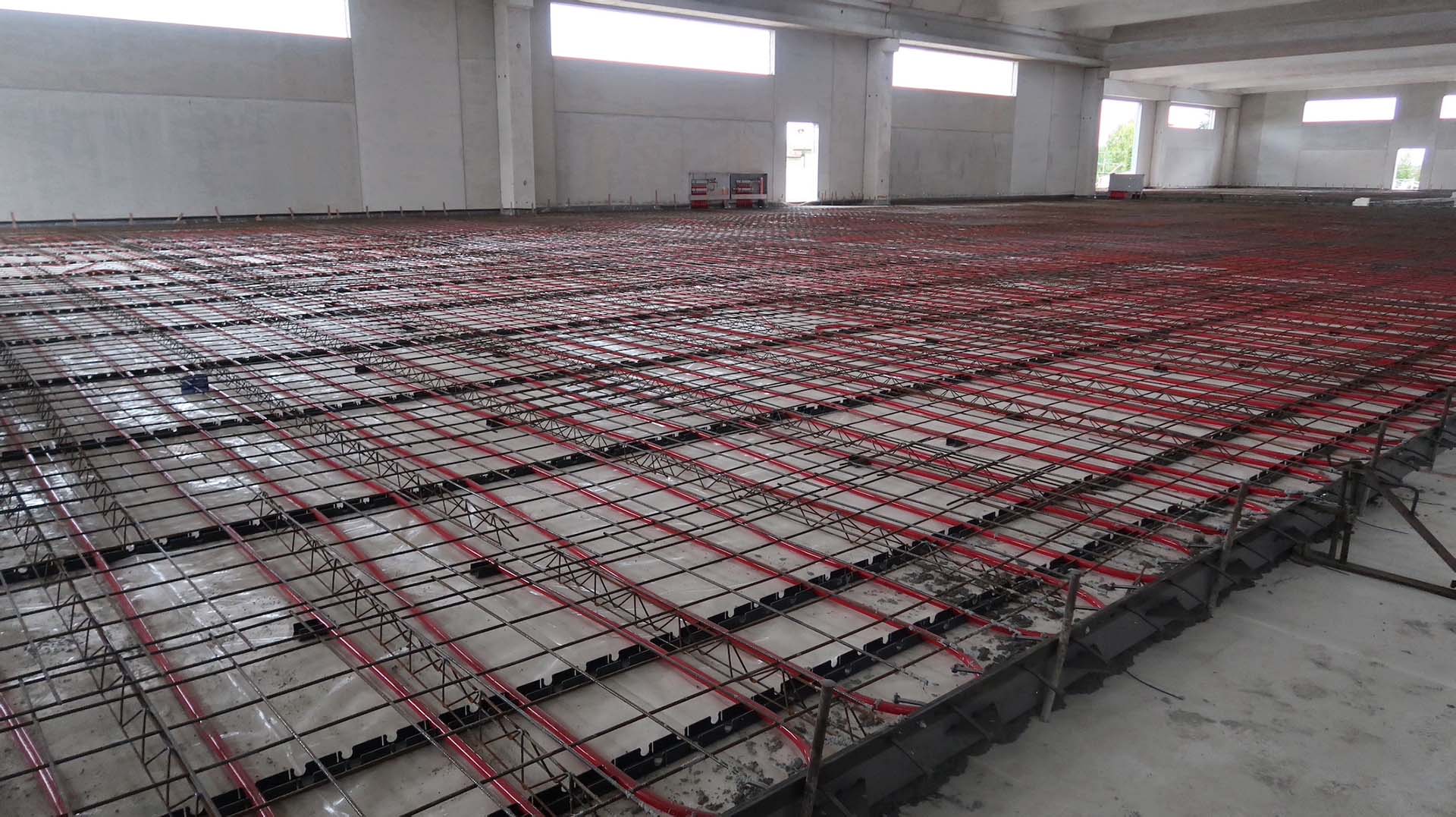 Applicazione sistema a binario di Rehau Building Solutions