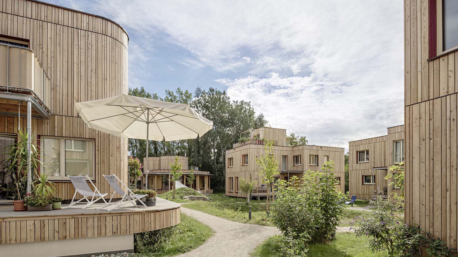 Accesso al complesso, spazio semipubblico permeabile