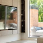 Eclisse zona giorno, parete con sportello aperto