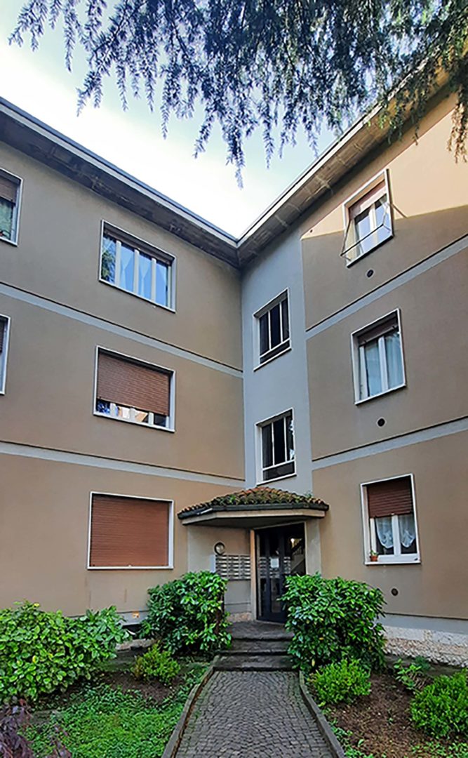 Palazzina Ambrosiana srl via Schivardi a Brescia prima degli interventi di riqualificazione con le soluzioni Settef