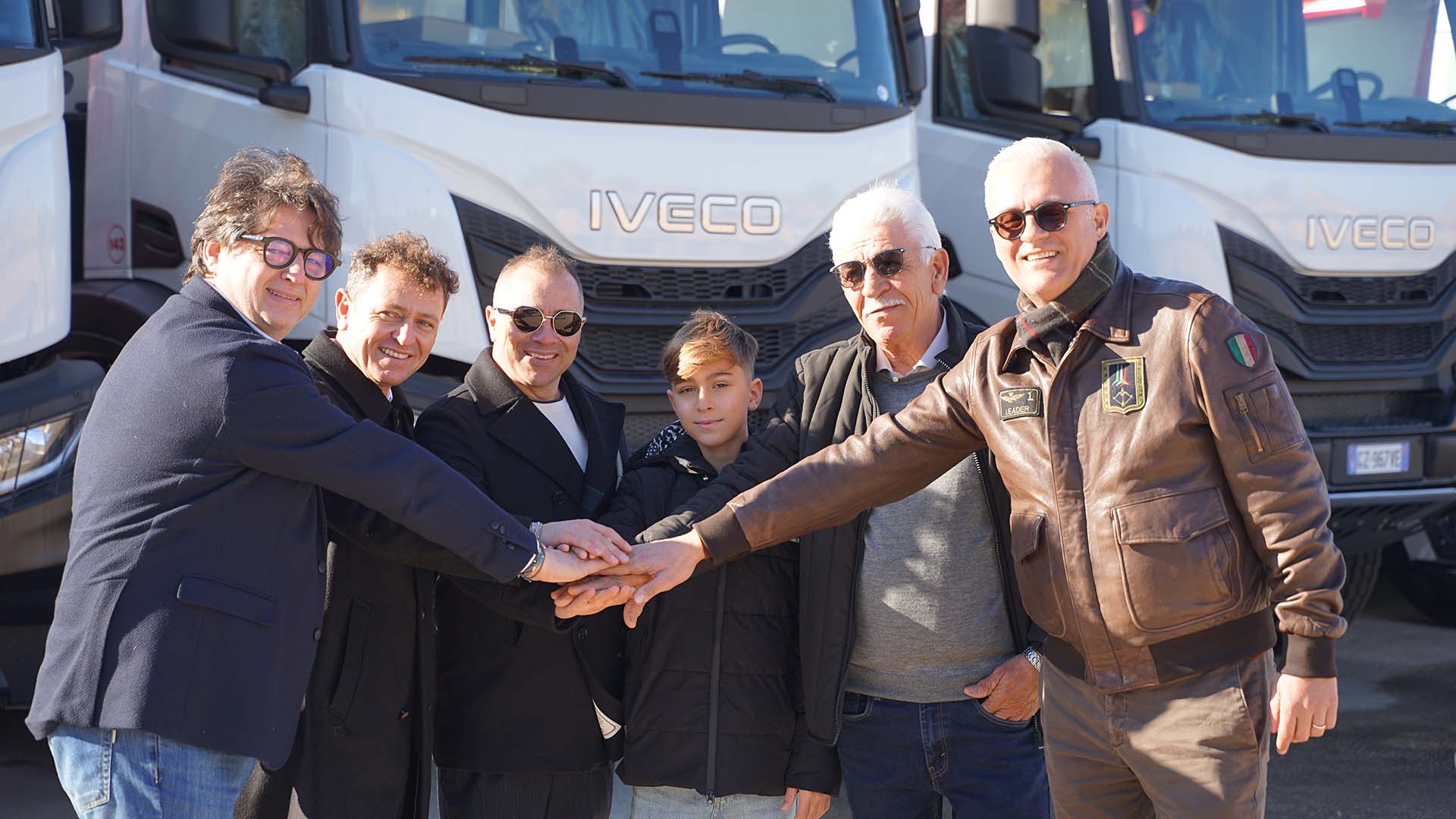 Consegna dei mezzi Iveco alla ditta Multiscavi