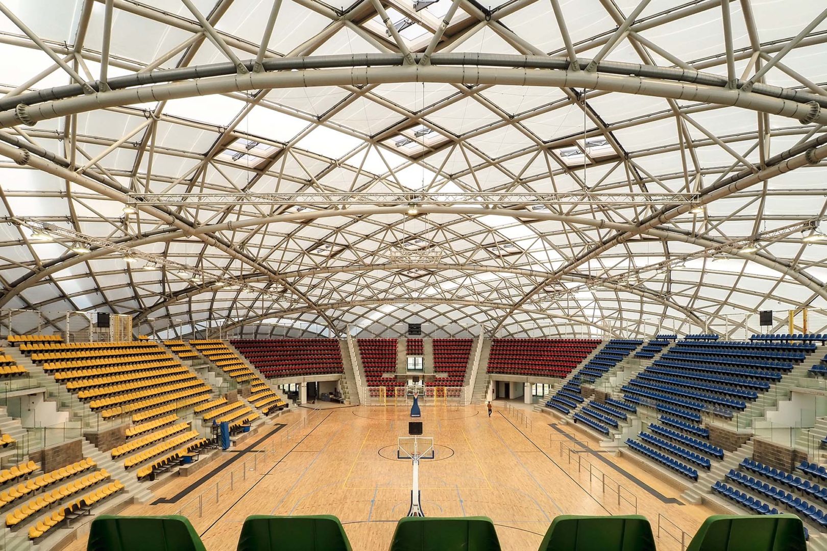 Vittorio Grassi Architects Palazzetto dello Sport di Lamezia Terme interno