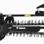 Bobcat dettaglio dell'accessorio scavacanali