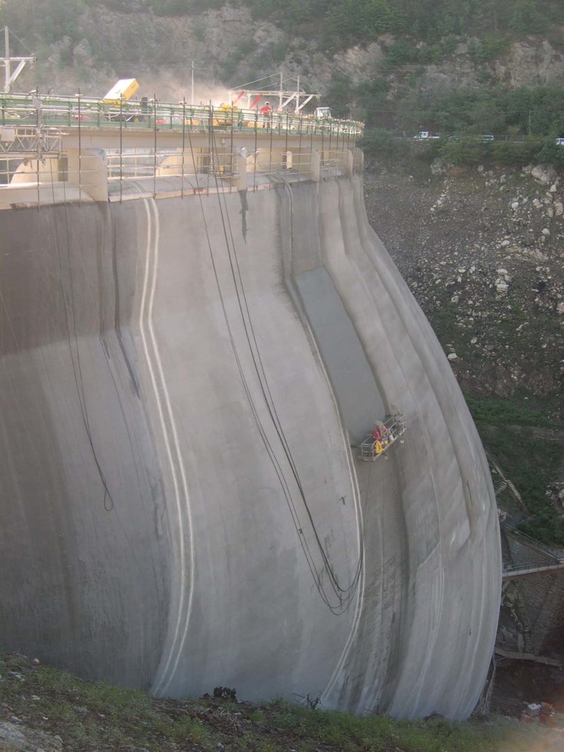 2. classificato Pier Riccardo Vanni Impermeabilizzazione del paramento esterno della diga di Osiglia