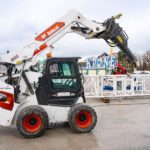 La pala compatta Bobcat 86 al lavoro