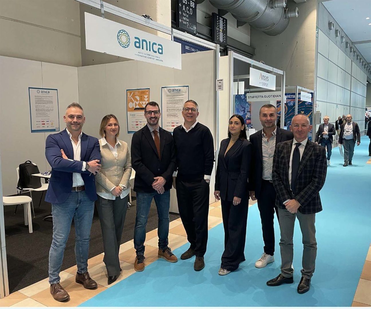 Da sinistra: Roberto Torri, Green Power Technologies - Michaela Blandini, Green Power Technologies - Manuel Pagnoncelli, Caldaie Ravasio - David Herzog, Presidente Anica - Rita Guarino, Consulente Marketing Anica, Michele Diani, Caldaie Ravasio - Jacques Gandini, Segretario Generale Anica