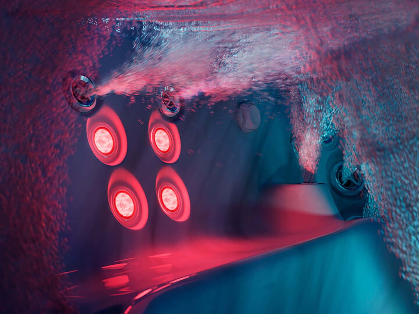 Con la app SmartTub le fuzioni si regolano dal telefono